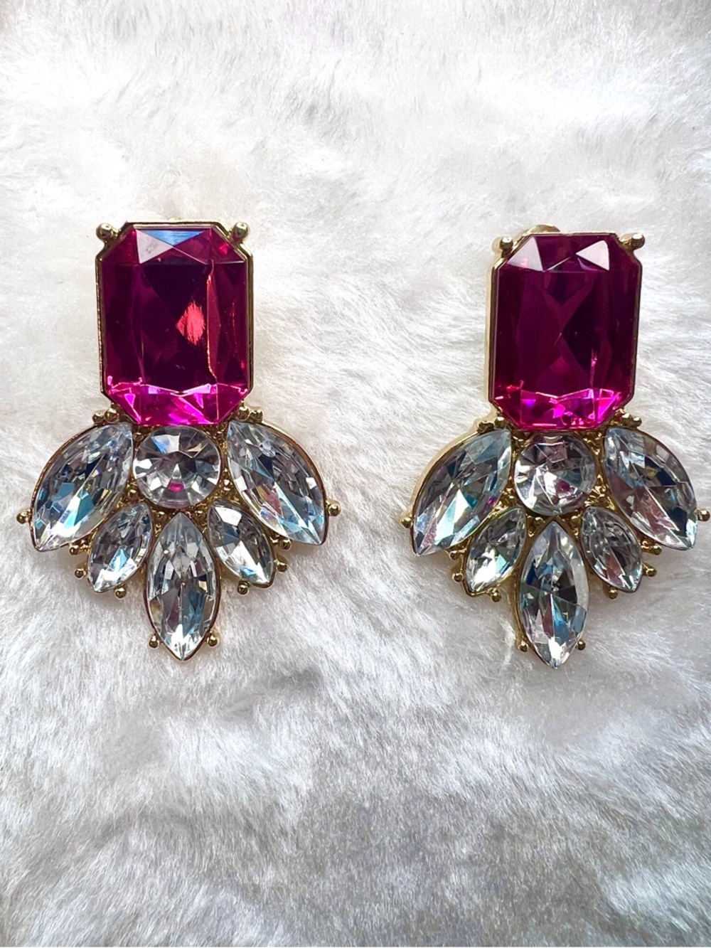 GORGEOUS Statement Pink/Fuchsia Crystal Earrings - Rhinestones/Gold-Tone Metal - Picture 2 of 3